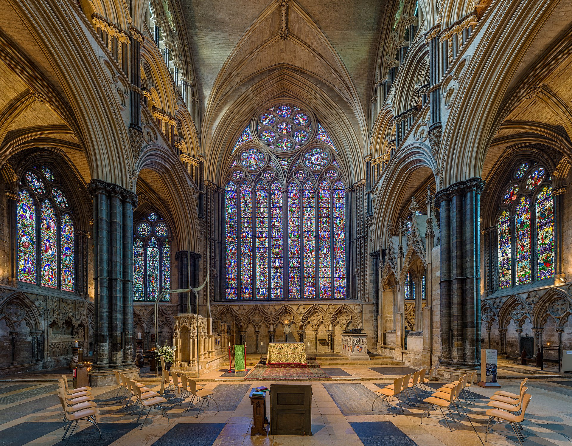 Exterior view of Lincoln Cathedral